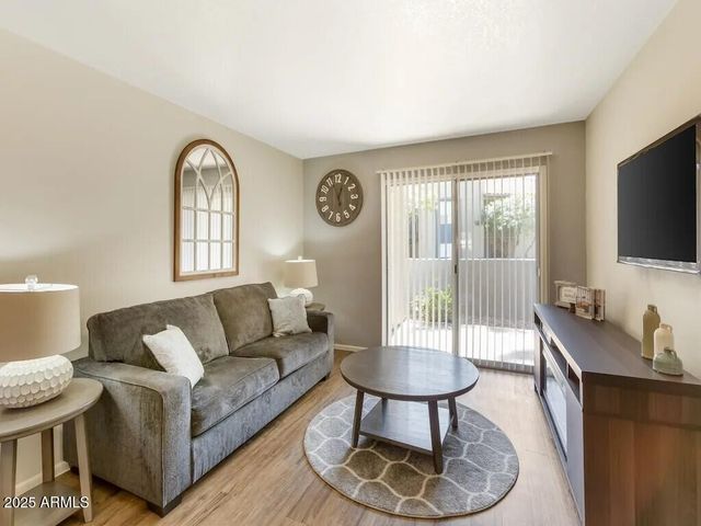 164 N 74th Street 3, Mesa, AZ 85207