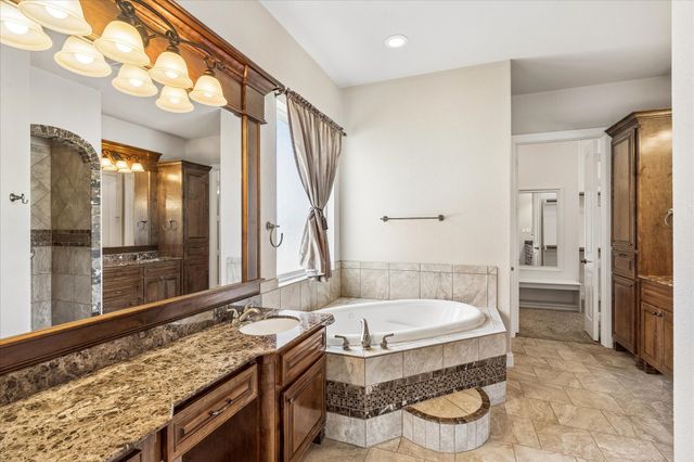 12076 Noelle Way, Fort Worth, TX 76179