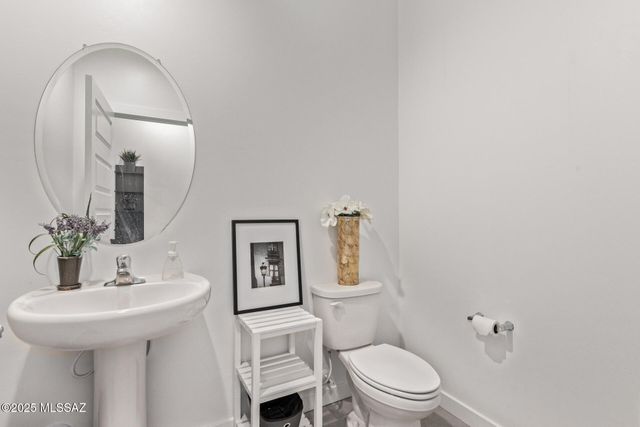 12767 E Joffroy Drive, Vail, AZ 85641