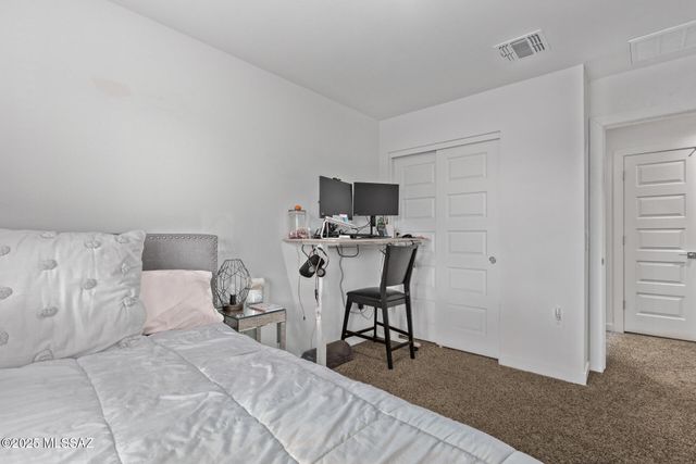 12767 E Joffroy Drive, Vail, AZ 85641