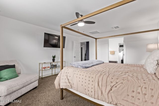 12767 E Joffroy Drive, Vail, AZ 85641