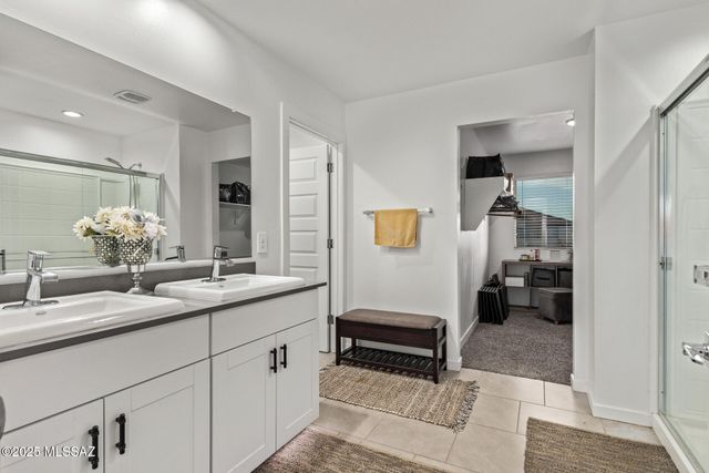 12767 E Joffroy Drive, Vail, AZ 85641