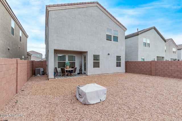 12767 E Joffroy Drive, Vail, AZ 85641