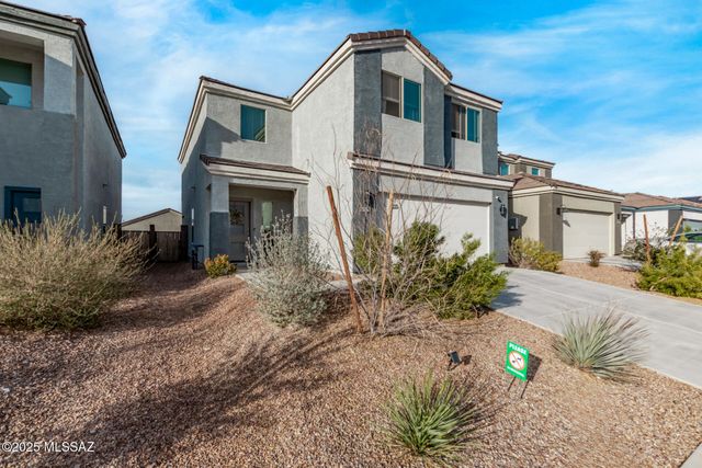 12767 E Joffroy Drive, Vail, AZ 85641