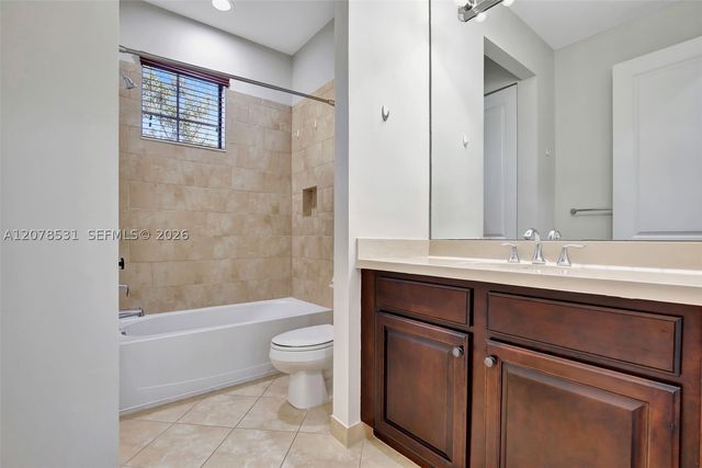 12430 NW 32nd Mnr, Sunrise, FL 33323