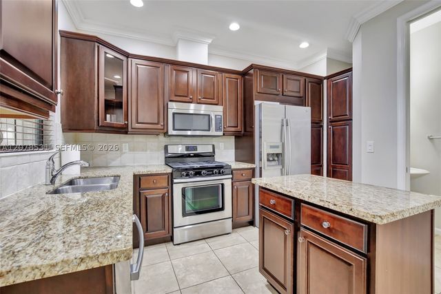 12430 NW 32nd Mnr, Sunrise, FL 33323