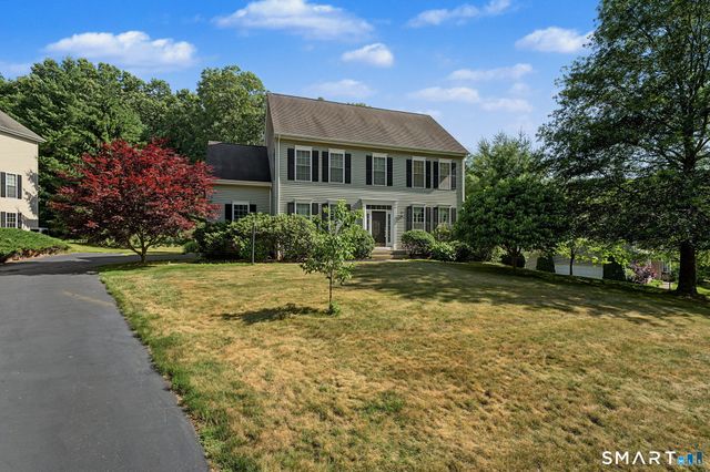 25 Fenwick Drive, Avon, CT 06001