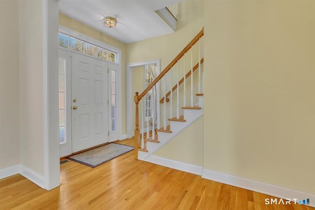 25 Fenwick Drive, Avon, CT 06001
