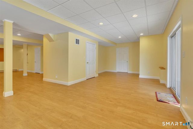 25 Fenwick Drive, Avon, CT 06001