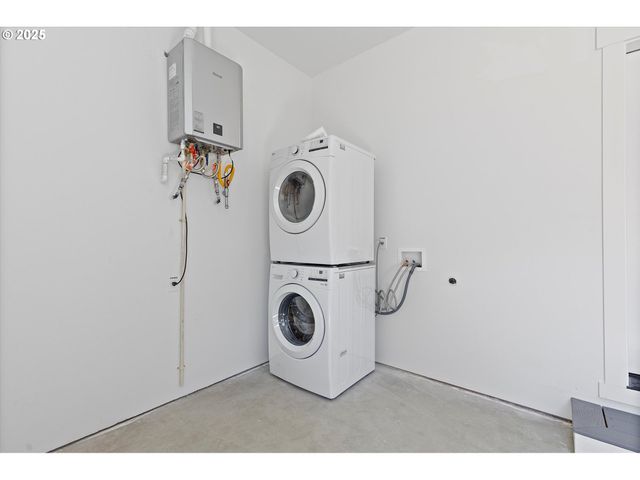333 Se Oar Ave, Lincoln City, OR 97367