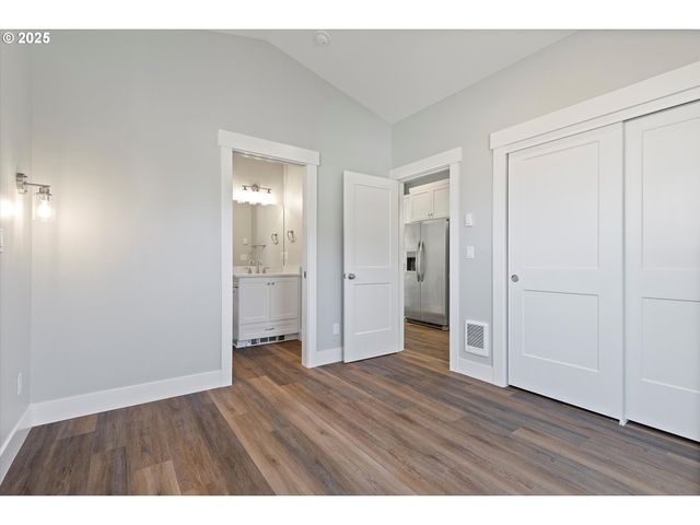 333 Se Oar Ave, Lincoln City, OR 97367