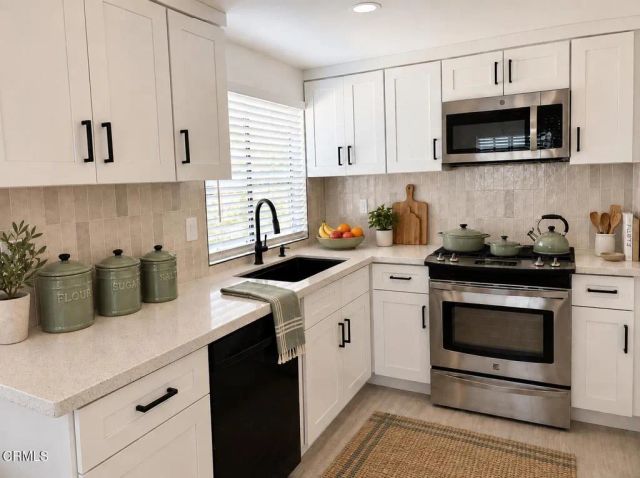113 Poxon Place, West Covina, CA 91790