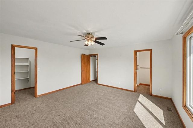 21051 Hemphill Road, Tonganoxie, KS 66086