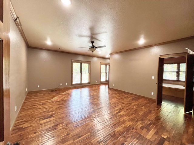 847 Woodland Hills Drive, Mountain View, AR 72560