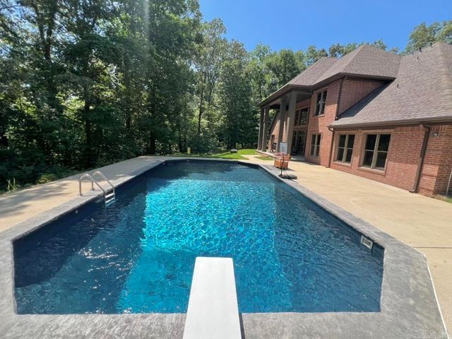 847 Woodland Hills Drive, Mountain View, AR 72560