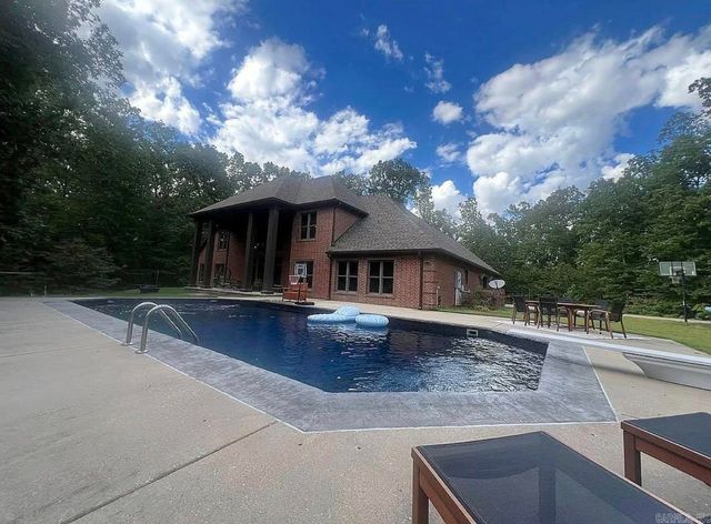 847 Woodland Hills Drive, Mountain View, AR 72560