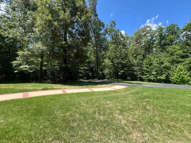 847 Woodland Hills Drive, Mountain View, AR 72560