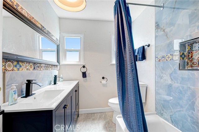 7422 Brighton, Los Angeles, CA 90047