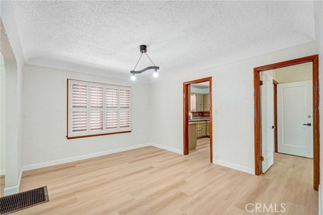 7422 Brighton, Los Angeles, CA 90047