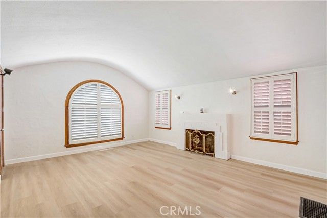 7422 Brighton, Los Angeles, CA 90047