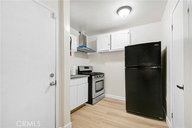 7422 Brighton, Los Angeles, CA 90047