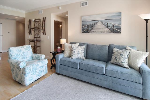 800 N TAMIAMI TRAIL 806, Sarasota, FL 34236