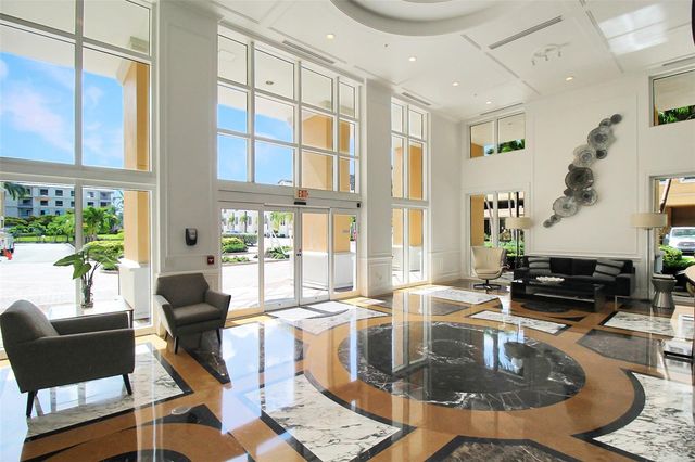 800 N TAMIAMI TRAIL 806, Sarasota, FL 34236