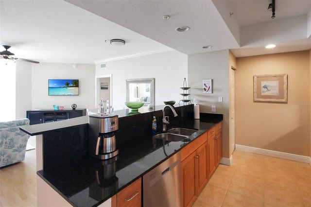 800 N TAMIAMI TRAIL 806, Sarasota, FL 34236