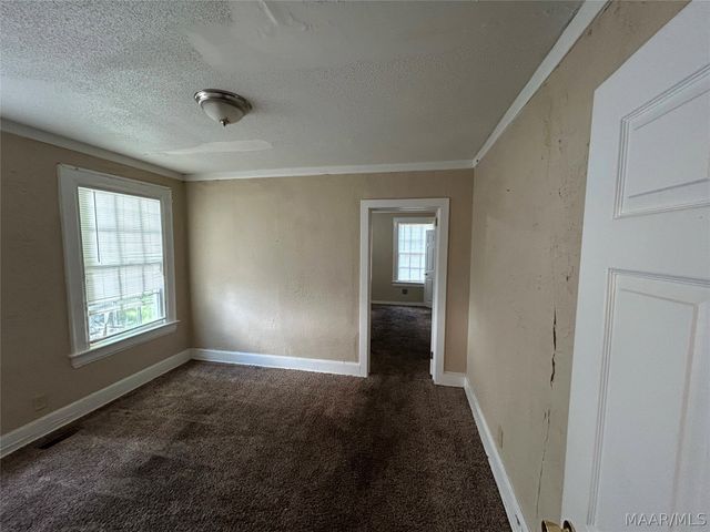 2027 MCKINLEY Avenue, Montgomery, AL 36107