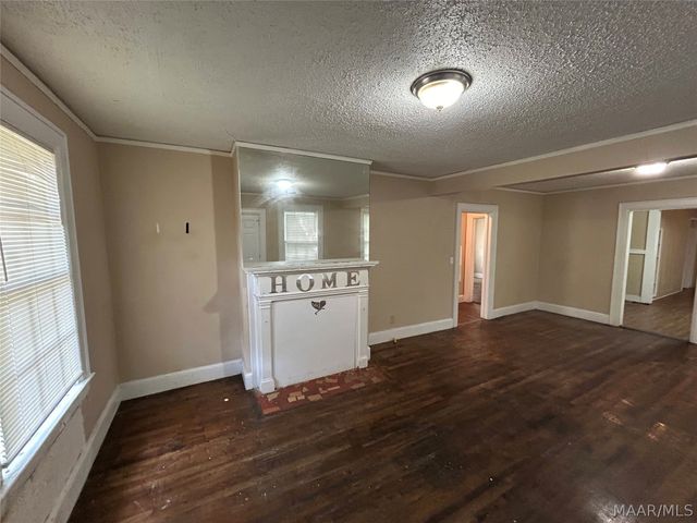 2027 MCKINLEY Avenue, Montgomery, AL 36107