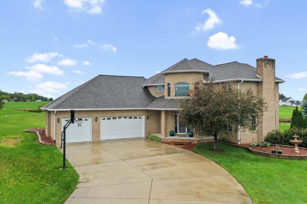 4140 GEMSTONE TRAIL, Green Bay, WI 54311