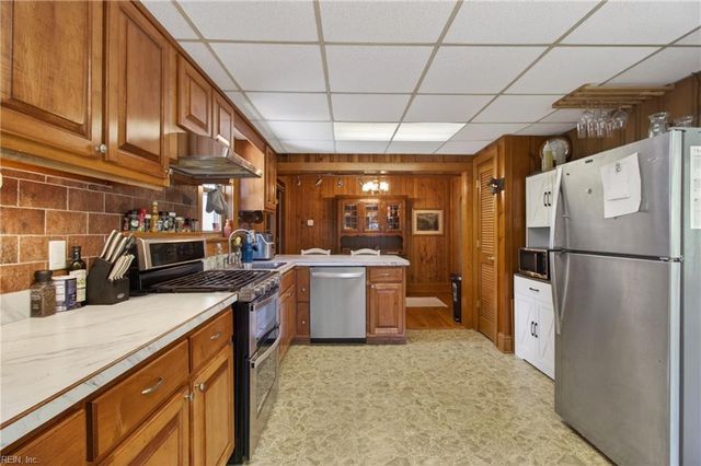 170 W Randall AVE, Norfolk, VA 23503