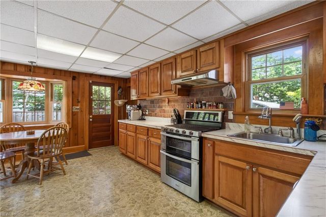 170 W Randall AVE, Norfolk, VA 23503