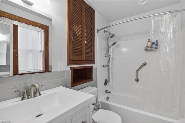 170 W Randall AVE, Norfolk, VA 23503