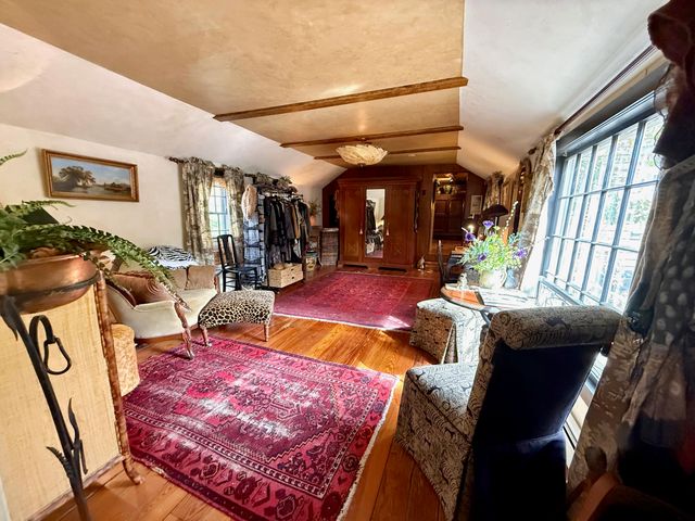 162 Rt. 6A, Yarmouth Port, MA 02675