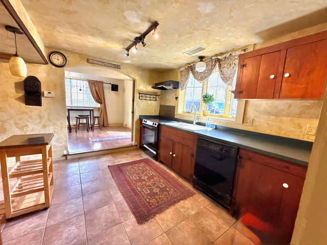 162 Rt. 6A, Yarmouth Port, MA 02675