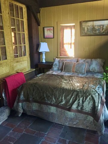 162 Rt. 6A, Yarmouth Port, MA 02675