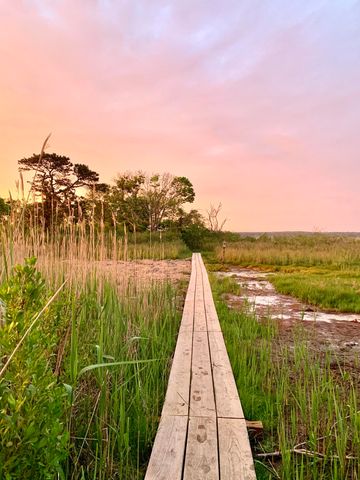 162 Rt. 6A, Yarmouth Port, MA 02675