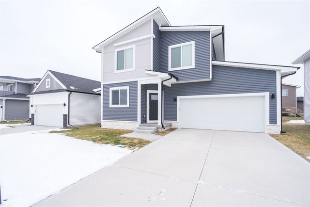 713 NE Oak Ridge Drive, Ankeny, IA 50021