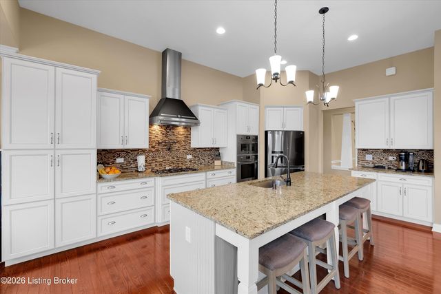 4813 Greenwood Ct, La Grange, KY 40031