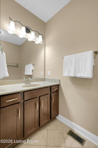 4813 Greenwood Ct, La Grange, KY 40031