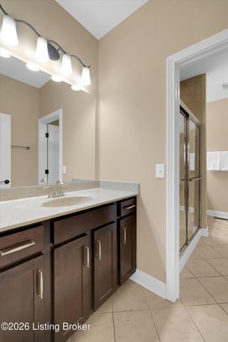 4813 Greenwood Ct, La Grange, KY 40031