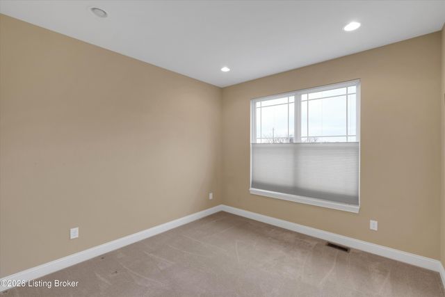 4813 Greenwood Ct, La Grange, KY 40031