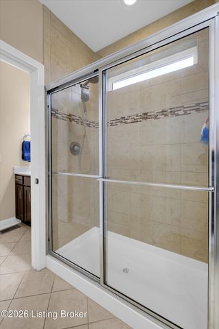 4813 Greenwood Ct, La Grange, KY 40031