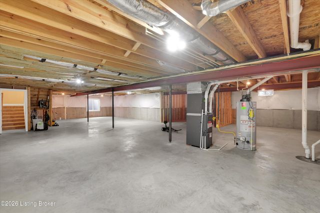 4813 Greenwood Ct, La Grange, KY 40031