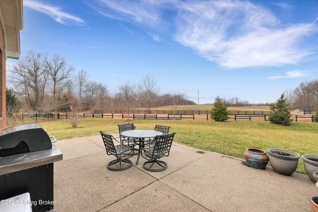 4813 Greenwood Ct, La Grange, KY 40031