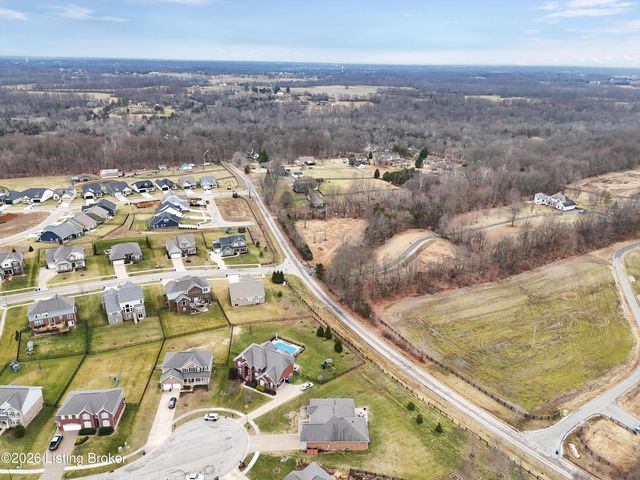 4813 Greenwood Ct, La Grange, KY 40031