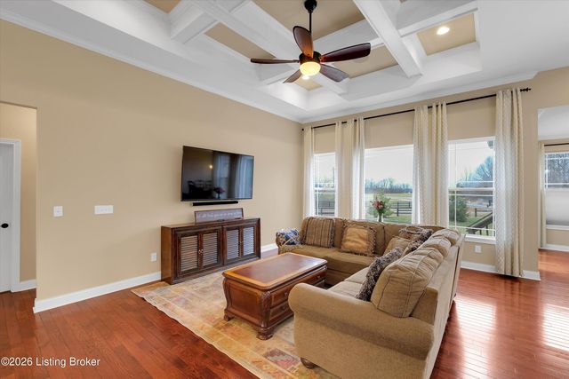 4813 Greenwood Ct, La Grange, KY 40031