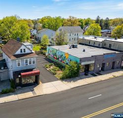 250-258 Degraw Avenue, Teaneck, NJ 07666