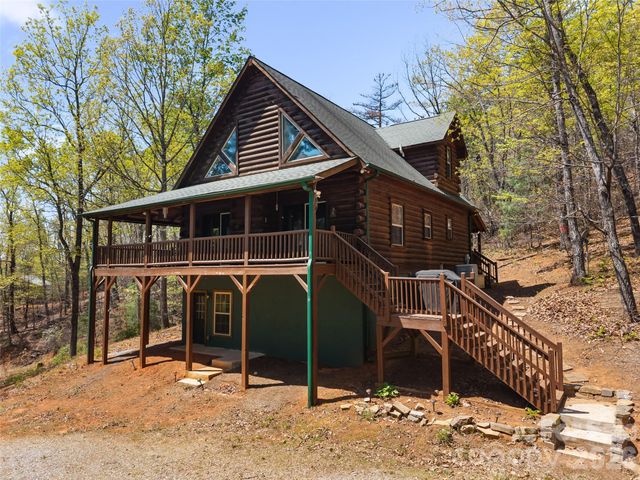 462 Deep Woods Lane, Saluda, NC 28773